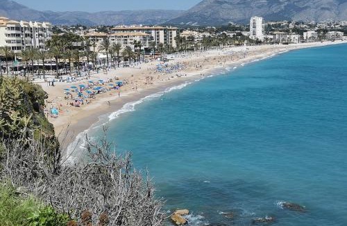 El Albir Apartment | Oceanfront Retreat at Apartamento Albimar - Guest Rated 9/10