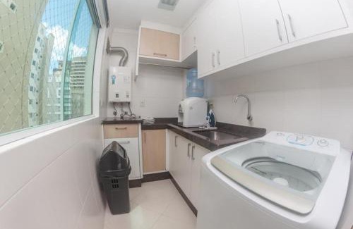 Andorinha Apartment | Relaxing Apartment with Hot Tub & 3 Suites in Meia Praia