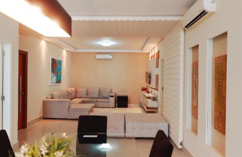 Centro Apartment | Modern 3-Suite Apartment with Pool & Pet-Friendly Amenities