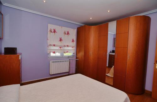 Isla Apartment | Top-Rated Apartamento Ama - Experience Comfort and Style