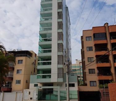 Centro Apartment | Top-Rated Residencial Neli Passos: Ocean View & Pet Friendly