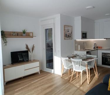 Peniscola Apartment | Unforgettable Oceanfront Stay at Andmar Beach Apartamento