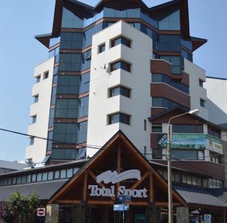 Centro Apartment | Top-Rated Pet-Friendly Stay at Apartamentos Cardinal Bariloche