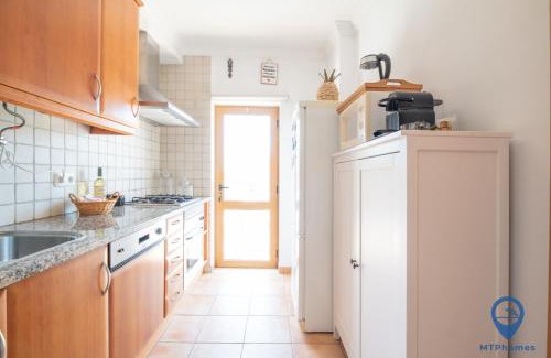 Armacao de Pera Apartment | Ideal Getaway: Apartamento Arcos Near the Beach