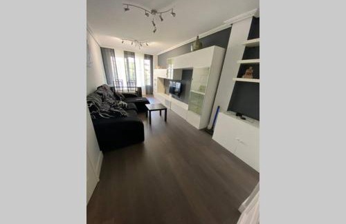 Castro Urdiales Apartment | Child-Friendly Getaway at Apartamento Argenta – Rated 8.9/10