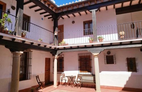 Old Town Apartment | Family-Friendly Apartamento Armiñán Ronda with Parking