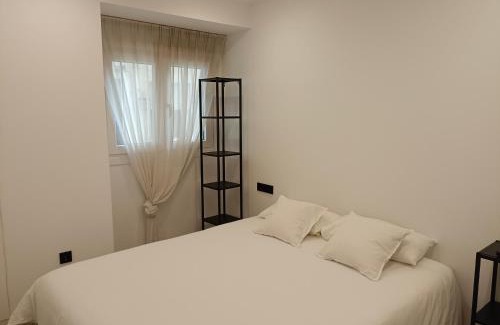 Cadiz Apartment | Oceanfront Retreat: Pet-Friendly Apartamento Arsenio Beach