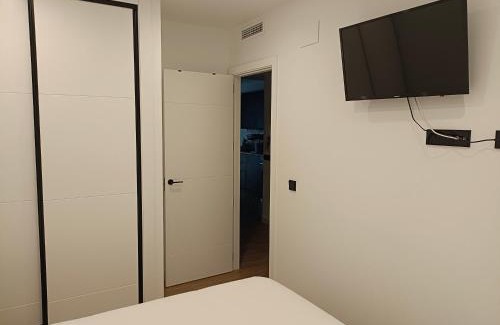 Cadiz Apartment | Oceanfront Retreat: Pet-Friendly Apartamento Arsenio Beach