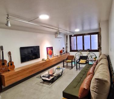 Centro Apartment | Artistic Apartment with Garage & AC in Prime Location