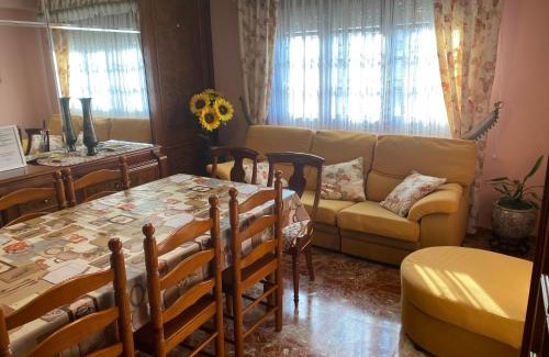 Caldas de Reis Apartment | Family-Friendly Stay at Apartamento AS CARBALLAS, Rated 8.7