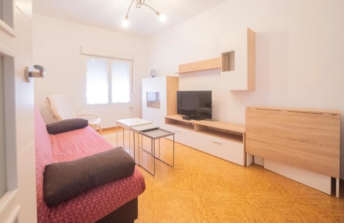 Distrito Llano Apartment | Family-Friendly Stay at Apartamento Bécquer - 8/10 Rating
