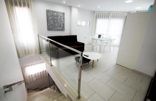 El Moncayo Apartment | Inviting Duplex Apartment with Ocean View in Guardamar