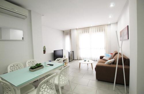 El Moncayo Apartment | Cozy Oceanfront Duplex in Center of Guardamar