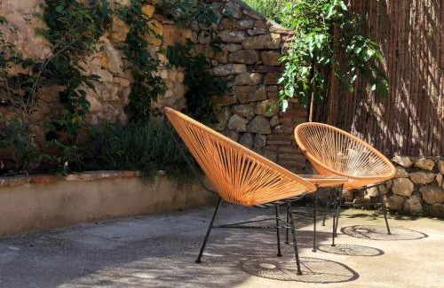 Teruel Apartment | Inviting Apartamento Bajo Los Arcos: Pet & Child Friendly