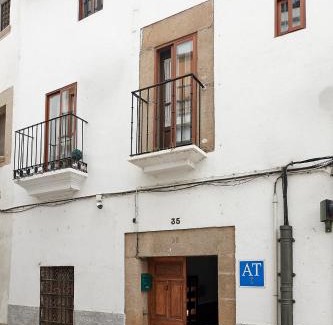 Plasencia Apartment | Family-Friendly Apartment Bari with High Guest Ratings