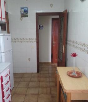Burriana Apartment | Cozy Apartamento Beatriz 1: Pet & Child Friendly Stay