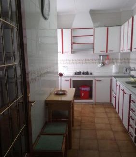 Burriana Apartment | Cozy Apartamento Beatriz 1: Pet & Child Friendly Stay