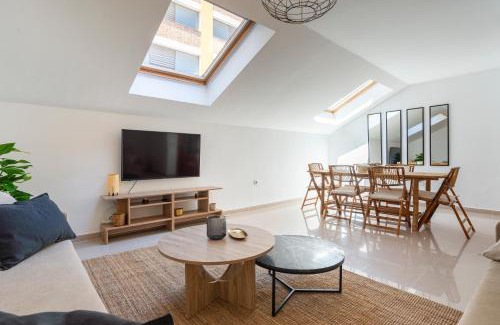 Ensanche Centro Apartment | Stylish Boho Apartment in Málaga's Vibrant Soho District