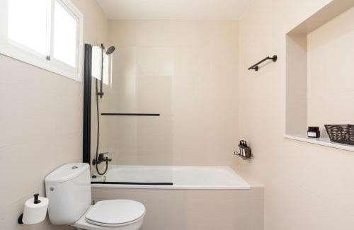 Ensanche Centro Apartment | Stylish Boho Apartment in Málaga's Vibrant Soho District