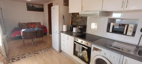 Queveda Apartment | Passiflora: Family-Friendly Retreat with Pet Amenities