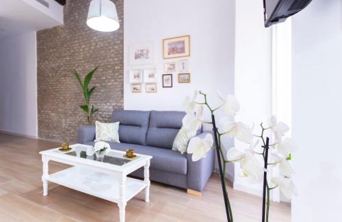 Centro Apartment | Family-Friendly Stay at Apartamento Buganvilla - 4 Stars