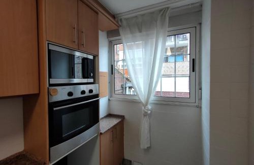 Santander Apartment | Central 3-Bedroom Apartment at Dua Rooms 24 - Rated 10/10