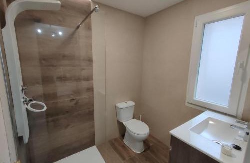 Santander Apartment | Central 3-Bedroom Apartment at Dua Rooms 24 - Rated 10/10