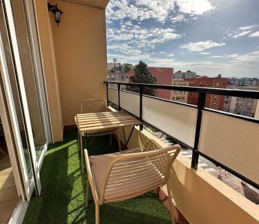 Santander Apartment | Top-Rated Centrally Located Alba Apartment for Families