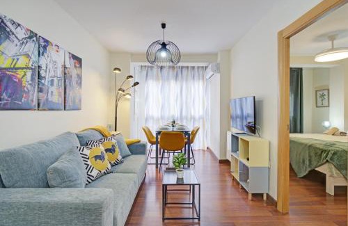Camino de Ronda Apartment | Central Granada Apartment with Free WiFi for Families