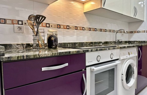 Santona Apartment | Central Apartment - La Sirenuca 3019 with Spa & Kitchen