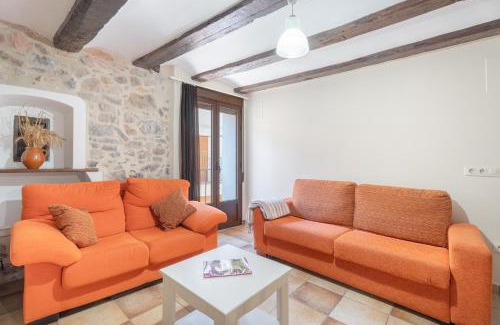 Alcala de la Selva Apartment | Cozy Apartment Casa El Cojo 1a - Family-Friendly Retreat