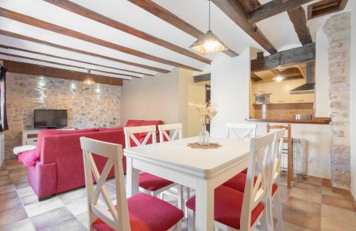 Alcala de la Selva Apartment | Family-Friendly Apartment Casa El Cojo 2a for Memorable Stays