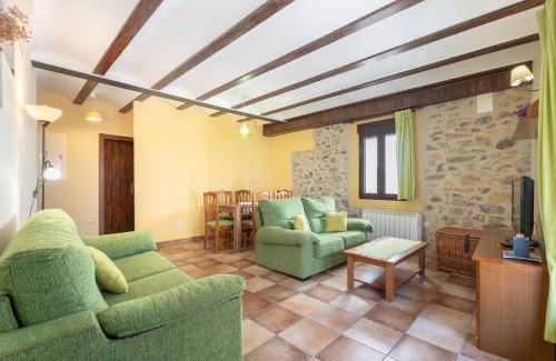 Alcala de la Selva Apartment | Family-Friendly Stay at Apartamento Casa El Cojo 2b