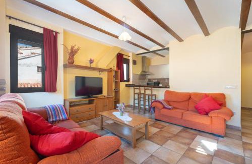 Alcala de la Selva Apartment | Family-Friendly Stay at Apartamento Casa el Cojo 2c