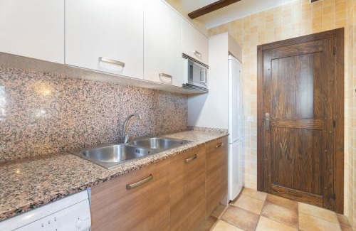 Alcala de la Selva Apartment | Family-Friendly Stay at Apartamento Casa el Cojo 2c