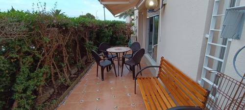 Vinaros Apartment | Exceptional Oceanfront Apartment Cala Montero I with Pool