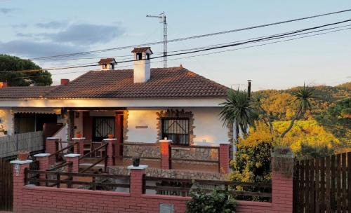 Urbanizacion Tordera Parc Apartment | Pet-Friendly Retreat: Apartamento Can Jaramills, Rated 9.2