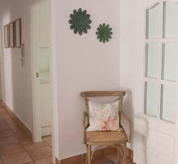 Genil Apartment | Guest Rated 9.7: Family-Friendly Apartamento Carretera Sierra