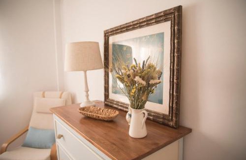 Genil Apartment | Guest Rated 9.7: Family-Friendly Apartamento Carretera Sierra