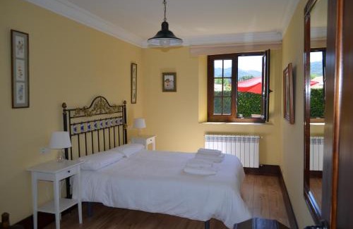 Liendo Apartment | Oceanfront Comfort at Apartamento Casona de la Viesca