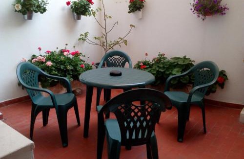 Figares Apartment | Oceanfront Apartment Castillo with Impressive Guest Rating