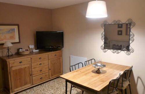 Mora de Rubielos Apartment | Pet-Friendly Apartment in Central Location - CasaLos Olmos