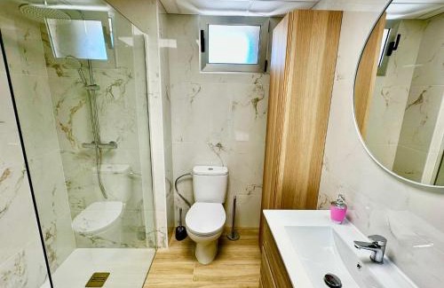 Peniscola Apartment | Modern Central Apartment - Highly Rated & Family Friendly