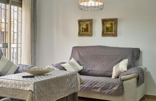 La Trinidad-San Juan y Todos los Santos Apartment | Family-Friendly Apartamento Centro Córdoba with High Ratings