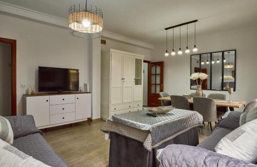La Trinidad-San Juan y Todos los Santos Apartment | Family-Friendly Apartamento Centro Córdoba with High Ratings
