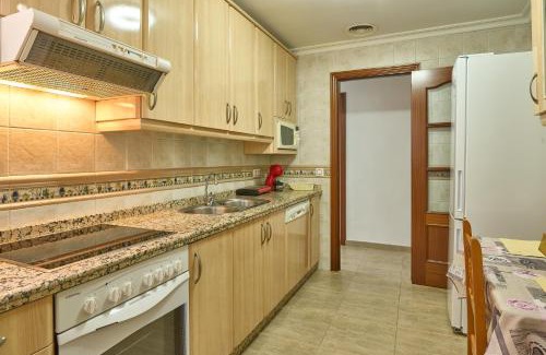 La Trinidad-San Juan y Todos los Santos Apartment | Family-Friendly Apartamento Centro Córdoba with High Ratings