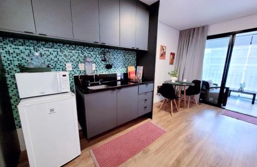 Pinheiros Apartment | Modern Pinheiros Studio with Pool Near Oscar Freire Station