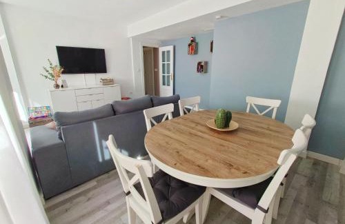Beiro Apartment | Family-Friendly Getaway at Apartamento Caleta - Rated 9.1/10