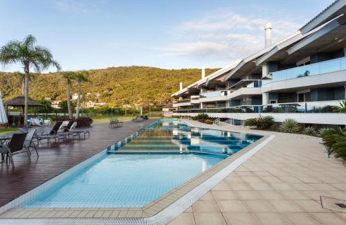 Lagoinha Apartment | Beachfront Apartment with 4 Suites and Hot Tub, Rated 10/10