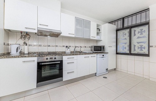 Se Apartment | Family-Friendly Two-Bedroom Apartment in Prime Location